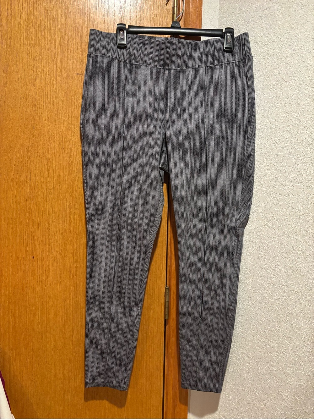 Old Navy Gray Herringbone Striped Pants